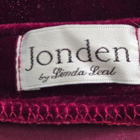 VTG 80s Jonden by Linda Leal Burgundy Soft Stretch Velvet Button-Up Top, Sz Med - Picture 4 of 5